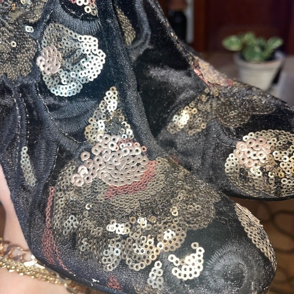 Aldo Black and Gold Sequin Ankle Boots - Picture 3 of 8